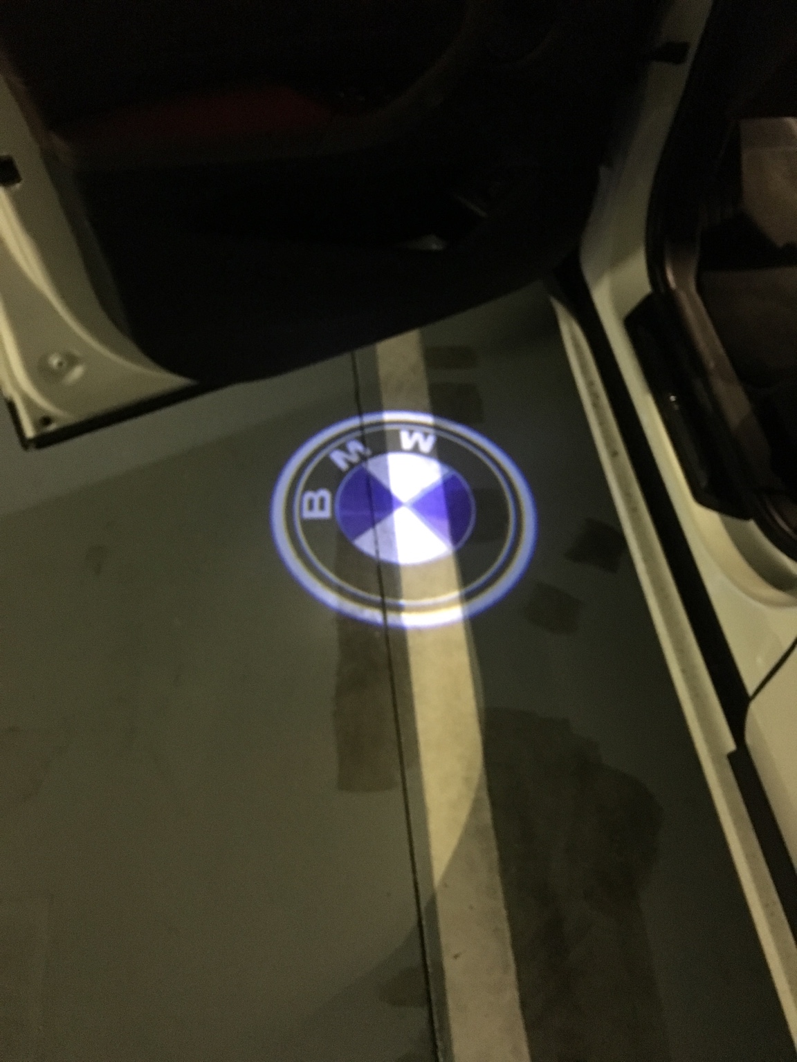 Estética - Luces de cortesía Logo BMW